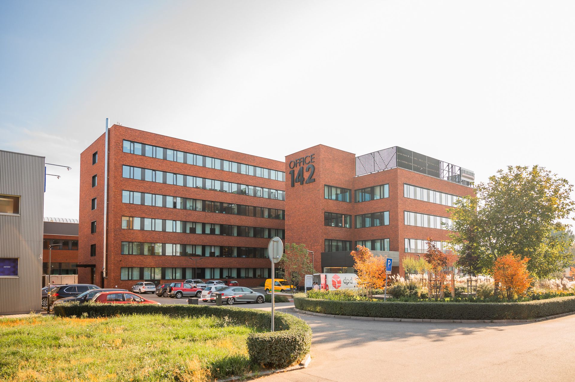 Sídlo koupeprodejfirem.cz — Office 142, Vajnorská 142, Bratislava