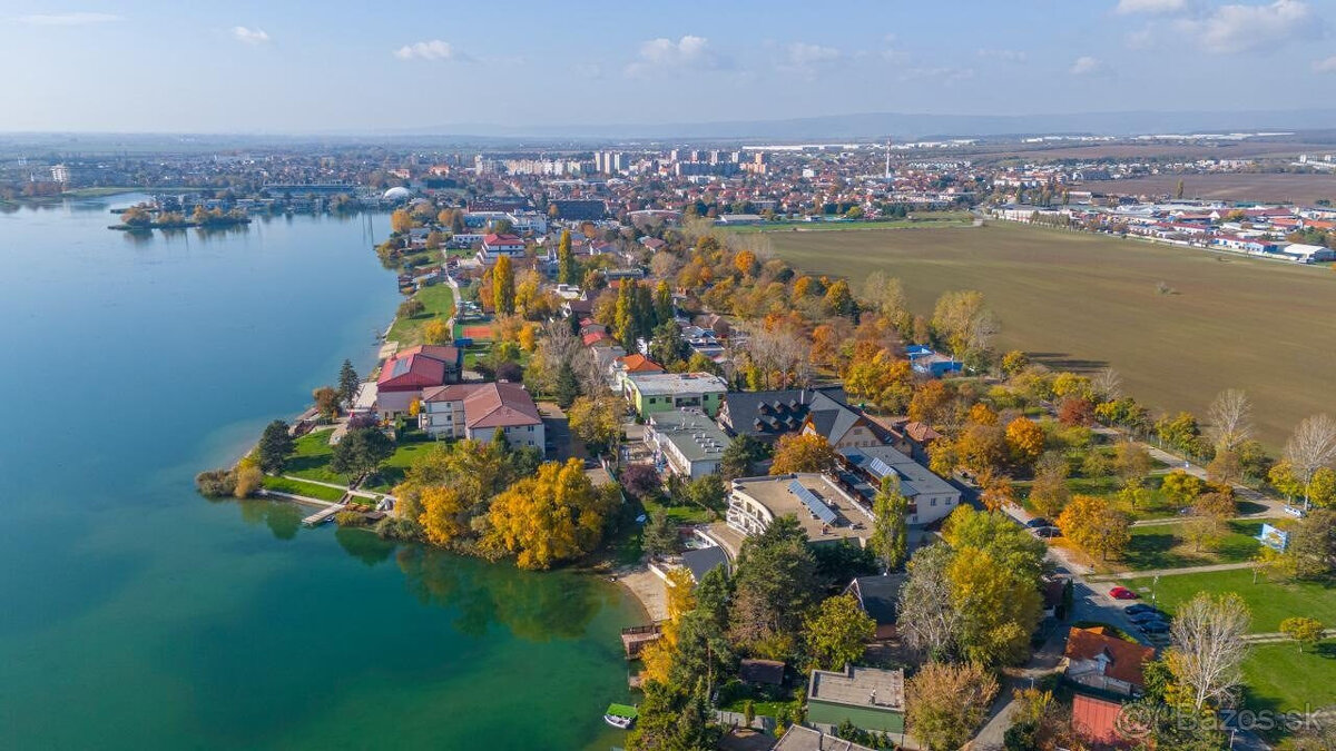 Slnečné jazerá, Senec – rekreační lokalita