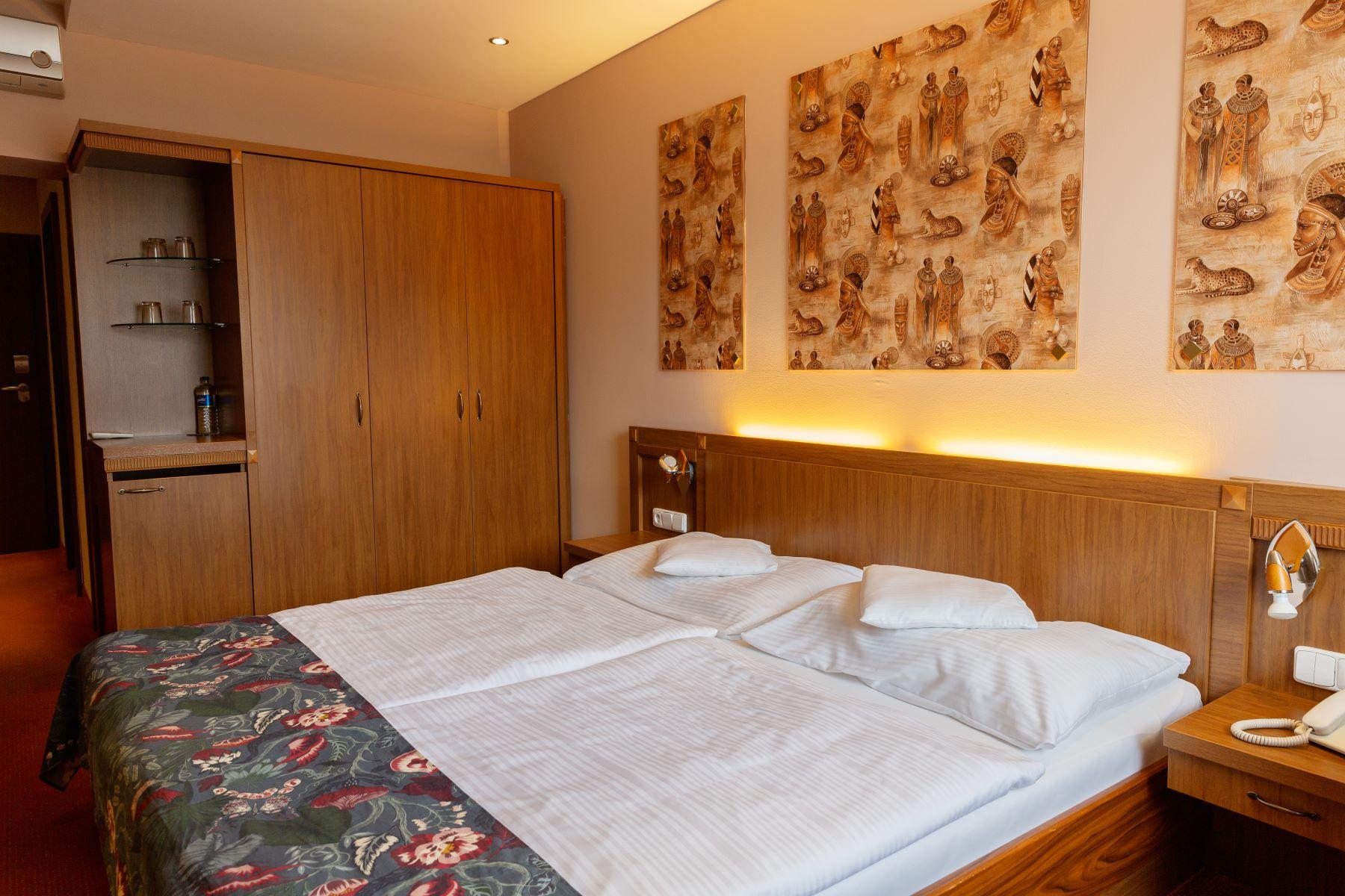 Hotel Max Inn – dvoulůžkový pokoj