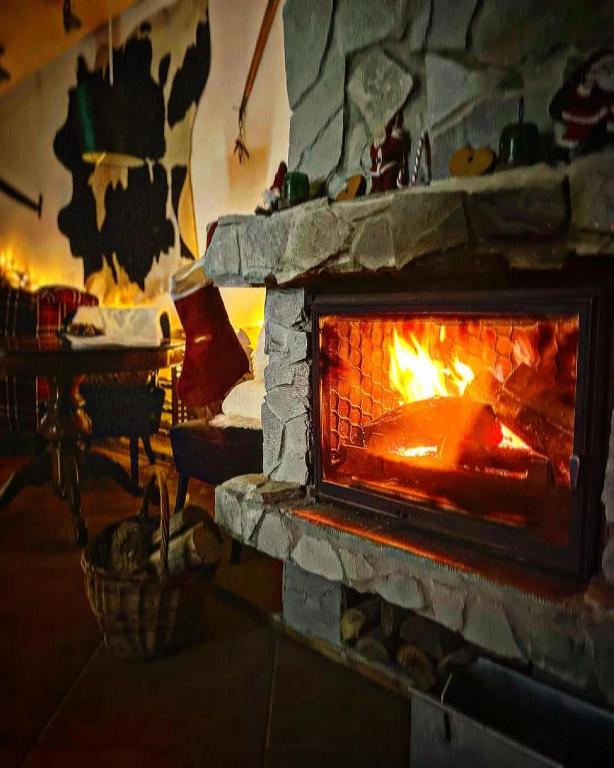 Penzion Kupfer – restaurace se stylovým krbem