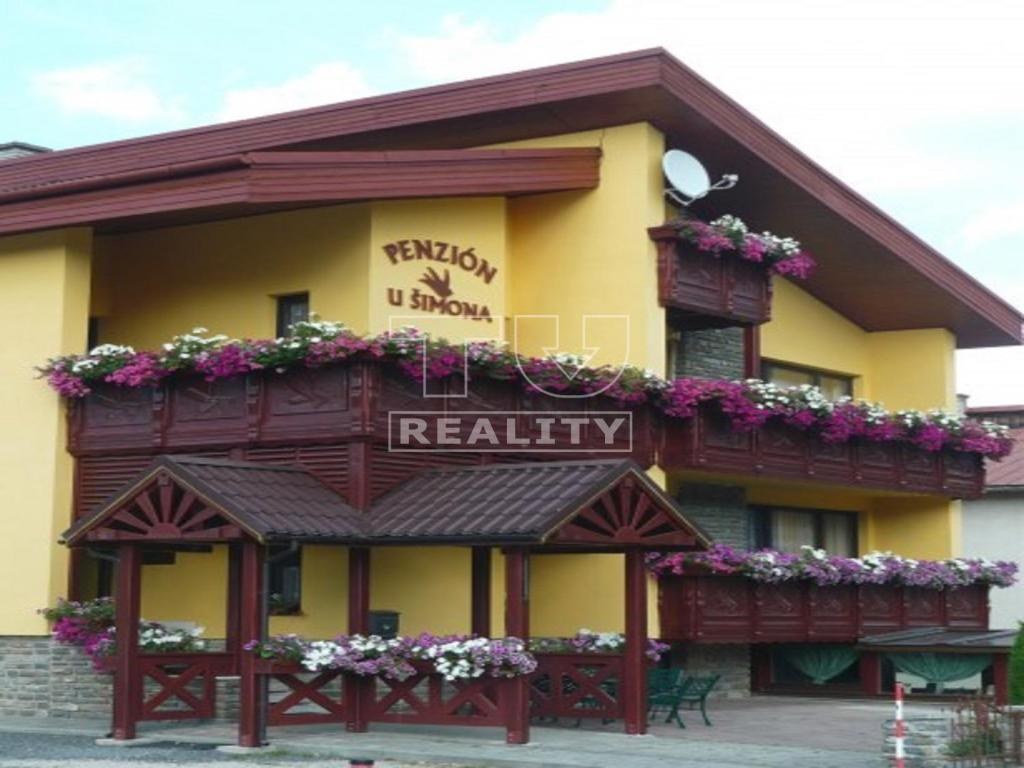 Penzion u Šimona – fasáda s balkony